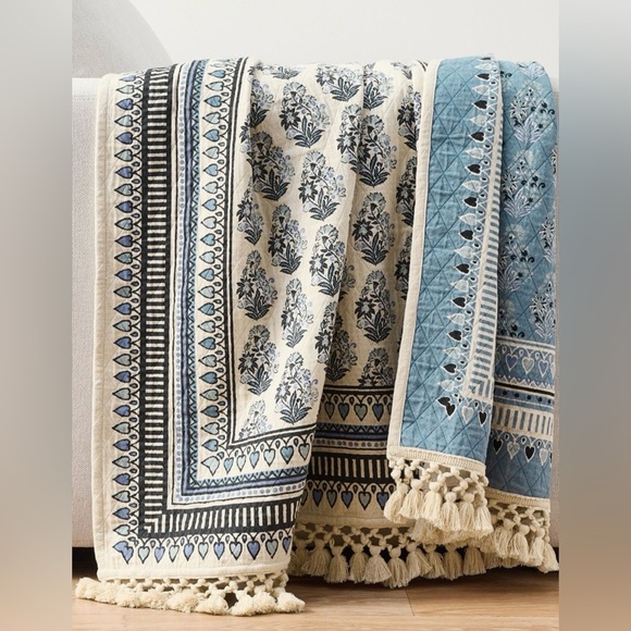 Pottery Barn Jacquard Cotton Tassel Throw Blanket